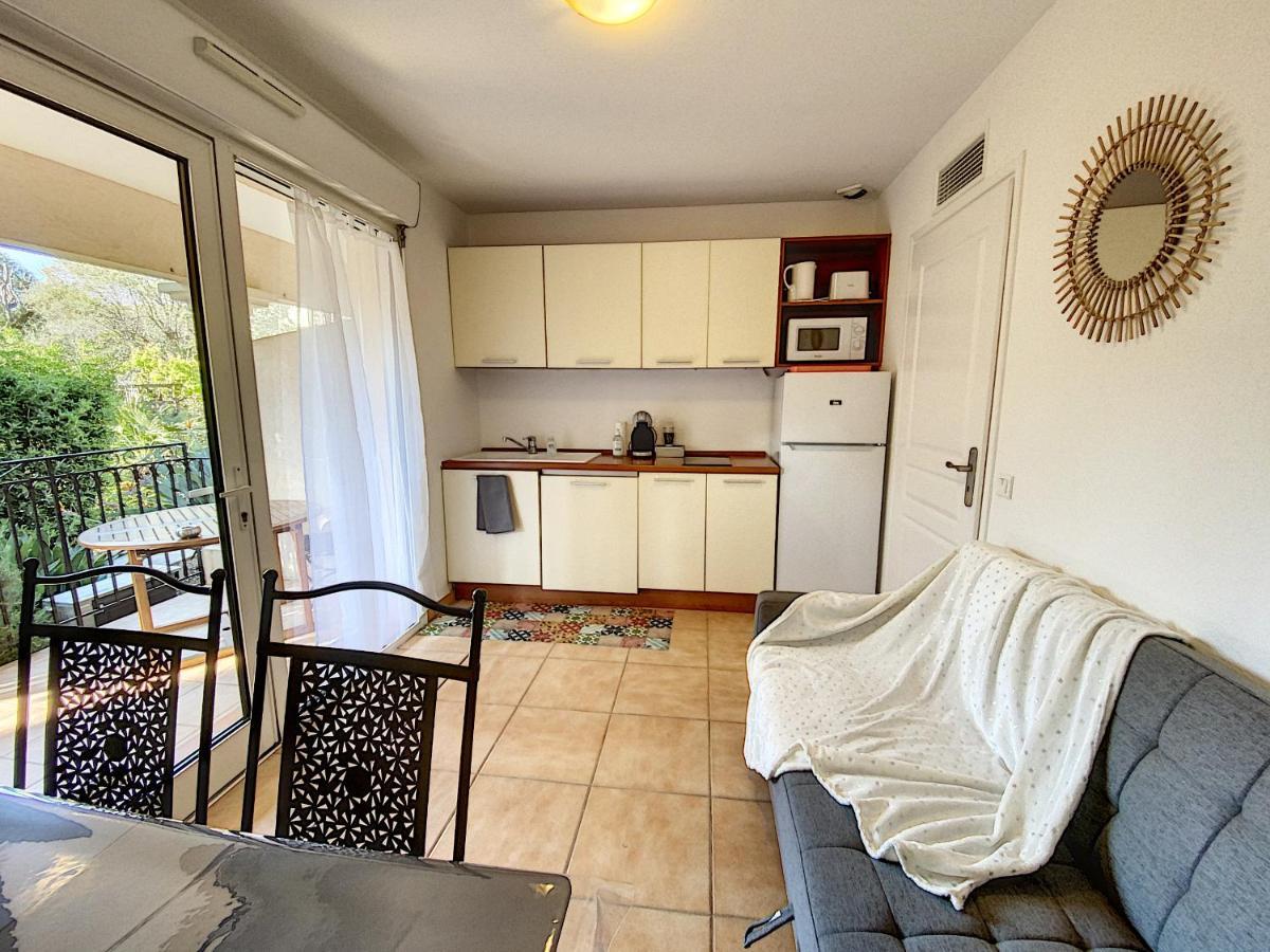 Appartement 2 Pieces Au Coeur Du Cap D'Antibes Exteriér fotografie